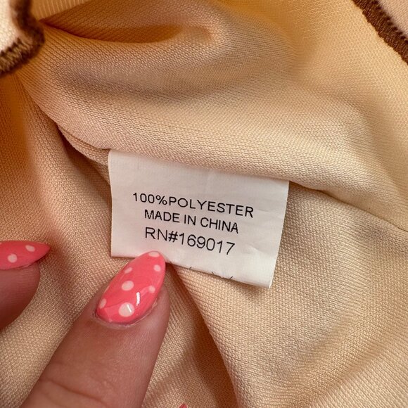 Princess Polly Asymmetrical Shirt Women's size 2 Beige Short Sleeves y2k - Picture 5 of 6